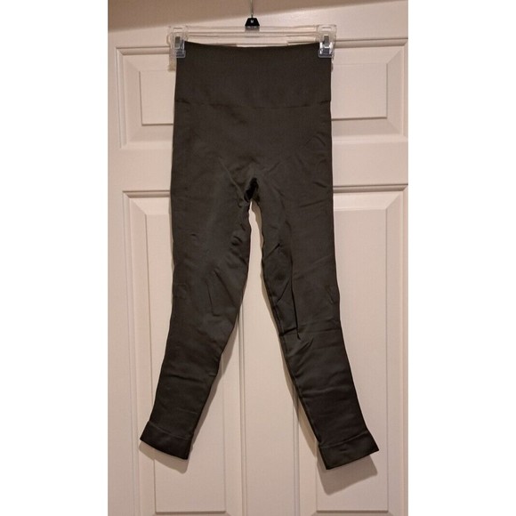 Lululemon Zone In Crop Gator Green Seamless Compression Leggings Size 4 - Picture 1 of 7